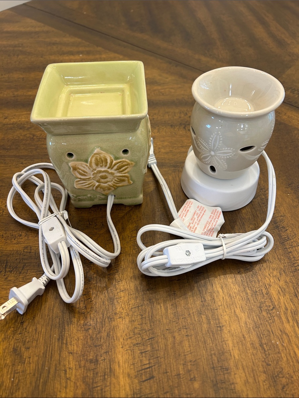 Scentsy Ceramic Electric Wax Warmers - Cream & Sage Green